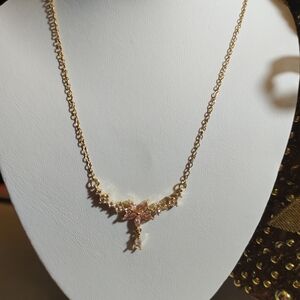YNS Generic Gold and Pink Floral Flower Necklace